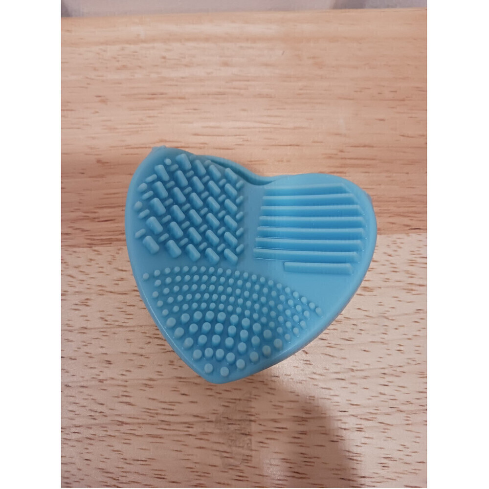 Heart Shaped Beauty Sponge Cleaners In Blue
